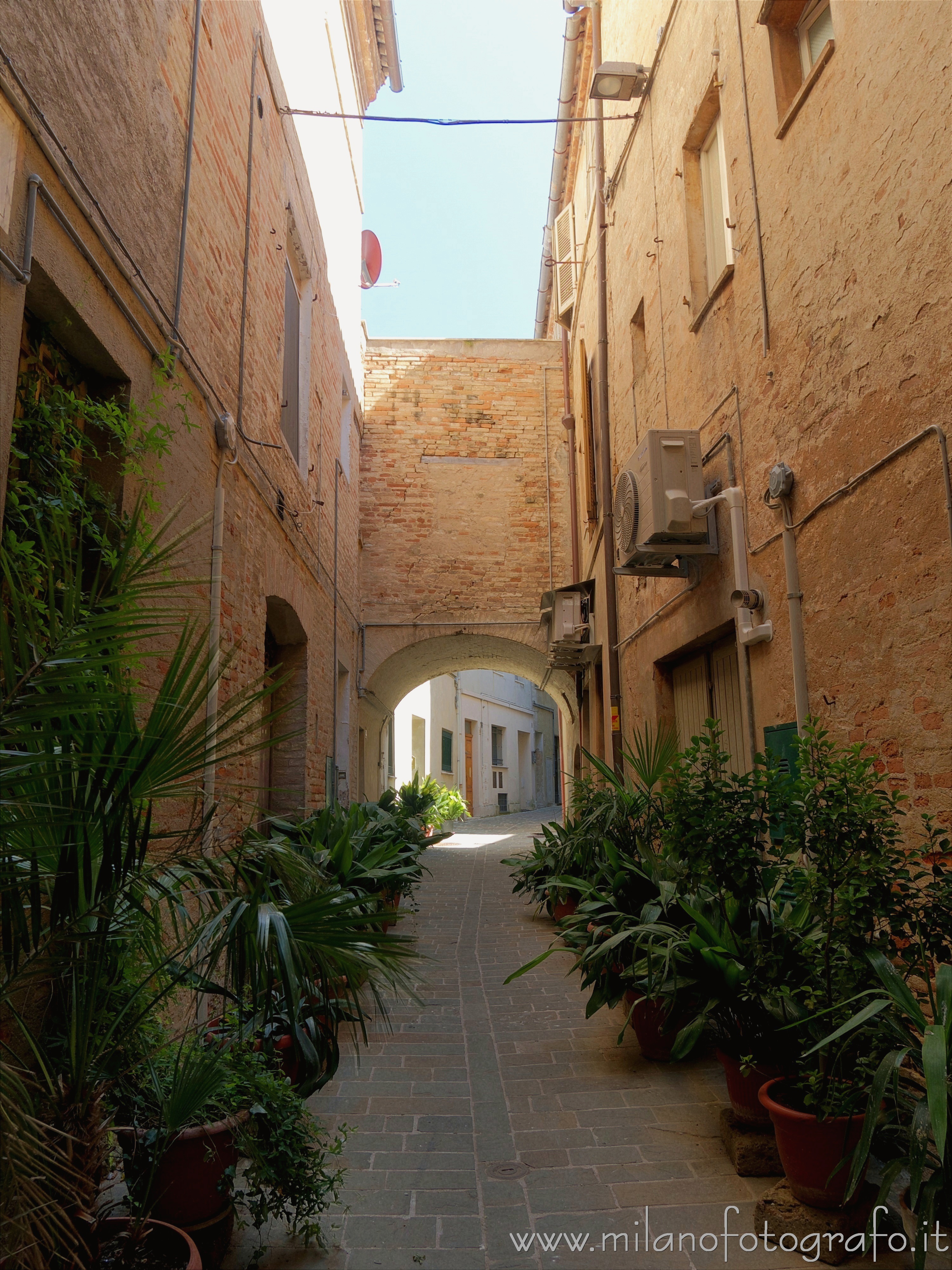 Recanati (Macerata) - Vicolo del centro